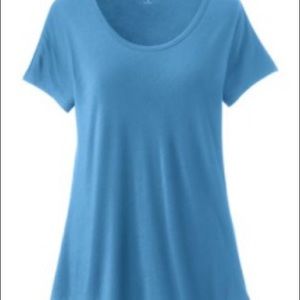 Women’s blue t-shirt